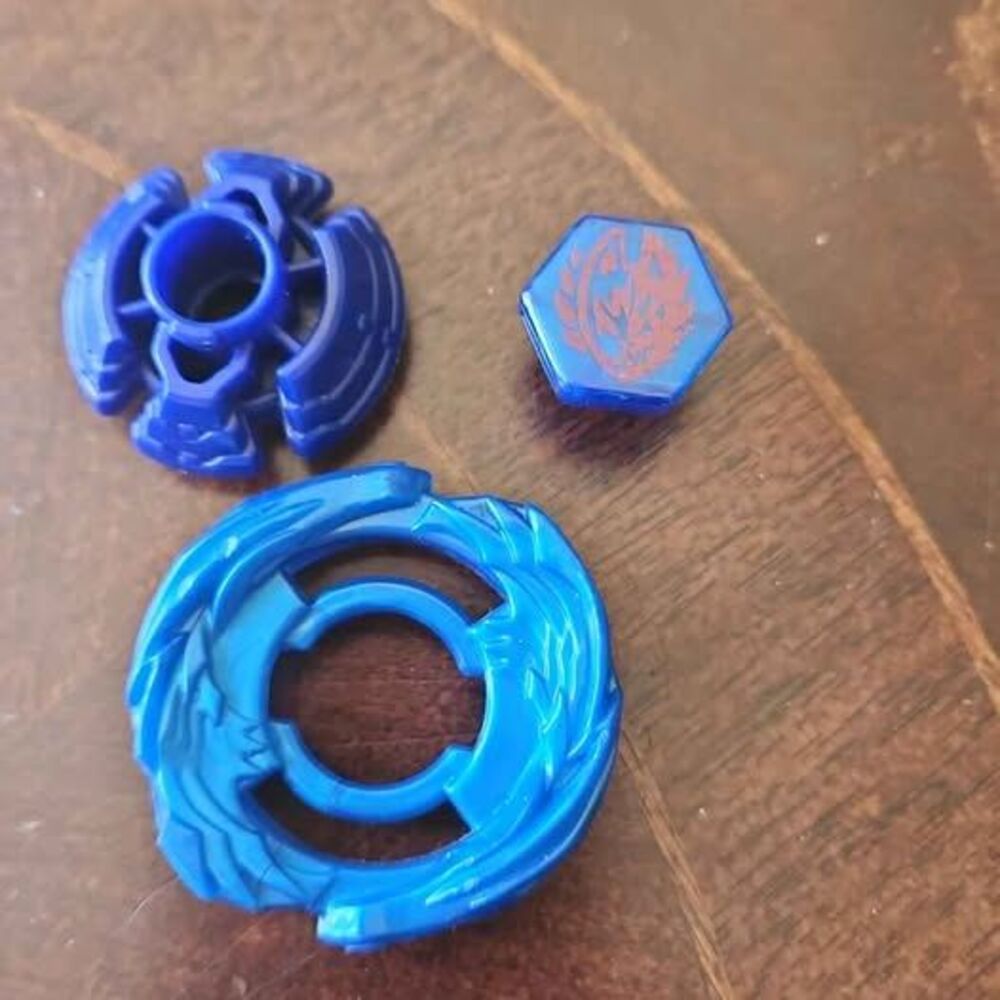 Beyblade spiral fox bolt and ring